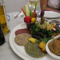 tastng plate at Flax & Kale - Placa Castella in Barcelona