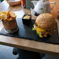 Cheeseburger at Green Pumpkin in Riga