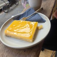 Mango-Cheesecake at Margarete Café in Hamburg