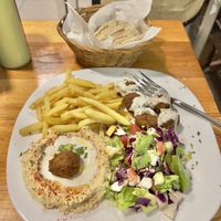 Full plate  at Falafel Nessya in Playa Del Carmen