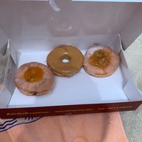 Passion fruit, peanut butter and caramelized apple at Donaccino in Dubai