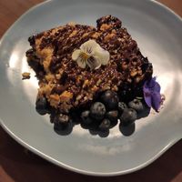 Crumble de frutos rojos at Coca Sova in Dublin