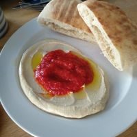 hummus with "ajvar" at Mamacoffee in Prague