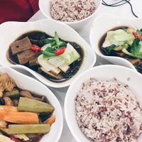 Rice and dishes at Onn Vegetarian 安顺素食 in Central Singapore