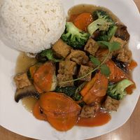Very mild in flavor. No option fir spice level or brown rice    at Saigon Rendezvous in Olympia