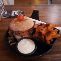 Yummy vegan burger at Eat.Co in Koh Phangan