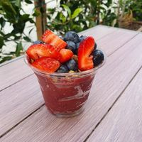 Tropical bowl at Berry Bowl in Los Angeles