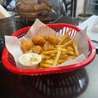 Cauliflower and chips  at Belzepub in Prague