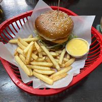 U.S. Burger  at Belzepub in Prague