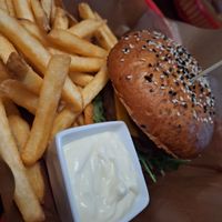 BBQ Bacon Burger at Belzepub in Prague