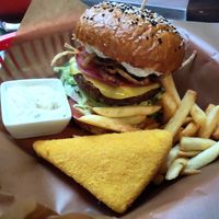 Burger and fried cheese at Belzepub in Prague
