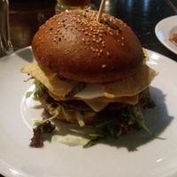 mexican burger (vegan) at Belzepub in Prague