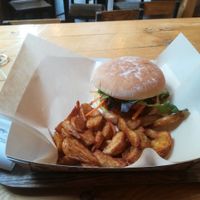 Vegan burger at VIVA buonofresconaturale - Lodovica in Milan
