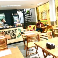 Awesome chill vibe... but spotlessly clean & immaculately tidy 💗 at Mount Zion Vegano in Sao Paulo