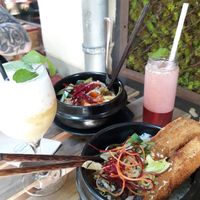 delicious bowls and drinks at Cat Tuong in Berlin