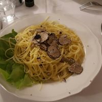 spaghetti with truffles at Trattoria Enzo e Piero in Florence