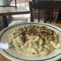 Fortuitea - cashew Mac and cheese with broccoli  at Fortuitea Cafe and Bakery in Washington