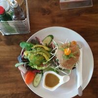 vegi burger with avo salad at Bubbles Live in Chiang Mai