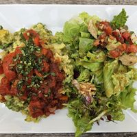 Bruschetta on market salad & pepper vegetables on potato/pea mash at Frucht and Genuss in Dusseldorf