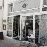 Un Piano Dans La Théière at Un Piano dans la Theiere in Orleans