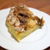 Pear Tart at Un Piano dans la Theiere in Orleans