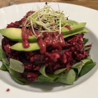 CAULIFLOWER, BEETROOT AND AVOCADO TARTAR  at El Vergel Veggie Restaurant in Tarragona