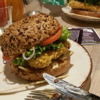 Lecker Burger  at My Heart Beats Vegan in Karlsruhe