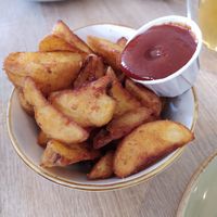 The potato wedges with BBQ sauce at My Heart Beats Vegan in Karlsruhe