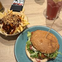 Red Rock Burger, Smokey BBQ Fried  at My Heart Beats Vegan in Karlsruhe