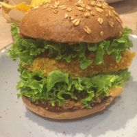 leckerer veganer Burger  at My Heart Beats Vegan in Karlsruhe