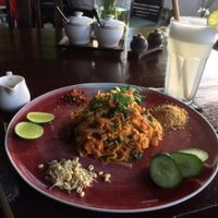 vegan pad Thai and blended lime juice at Elephant Cafe in Ubud