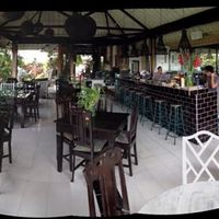 panorama of the inside of the restaurant at Elephant Cafe in Ubud