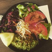 Mini-Bowl salad.

Well, what you see plus some rice at the bottom. 

Beautiful. at Venjoy in Cologne