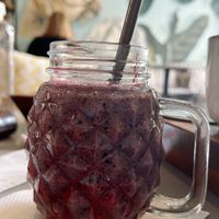 smotie se frutos rojos súper súper dulce 😅  at Marcopolo Freelife in Ushuaia