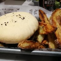 Vegan burger at Marcopolo Freelife in Ushuaia