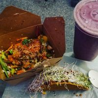 Blueberry cheesecake smoothie
Sesame veggies
Spicy chick'n tacos.  at Nucleus Raw Foods in Luzerne