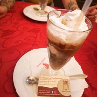 Eiskaffee und Eiskakao at Gasthaus am Predigtstuhl in Vienna