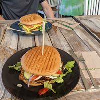 Grands burgers, sauce au choix, 11,50€. Excellent ! at Veganatural in Giessen