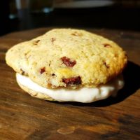 Ice cream sandwich - selfmade ice cream, selfmade chewy cookies. brilliant! at Veganatural in Giessen