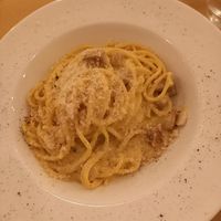 Vegan carbonara at Origano Trevi in Rome