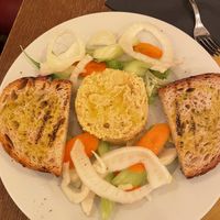 Hummus con verdure  at Origano Trevi in Rome