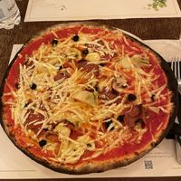 Capricosa pizza  at Origano Trevi in Rome