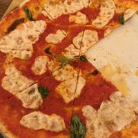 Pizza Margherita  at Origano Trevi in Rome