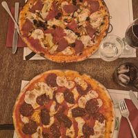 Amazing vegan pizza at Origano Trevi in Rome