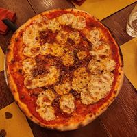 Pizza amatriciana vegan at Origano Trevi in Rome