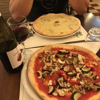 Vegan pizza for me (the other one is 4 cheese so only vegetarian) at Origano Trevi in Rome