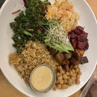 Macro bowl #Veganuary at Jungle Cafe in Brooklyn