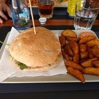 Burger Crusty at Black Mamba Burgers and Records in Porto