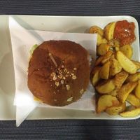 Black Mamba at Black Mamba Burgers and Records in Porto