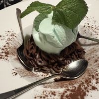 “After eight” spaghetti  at Ristorante Da Mario alla Fava in Venice